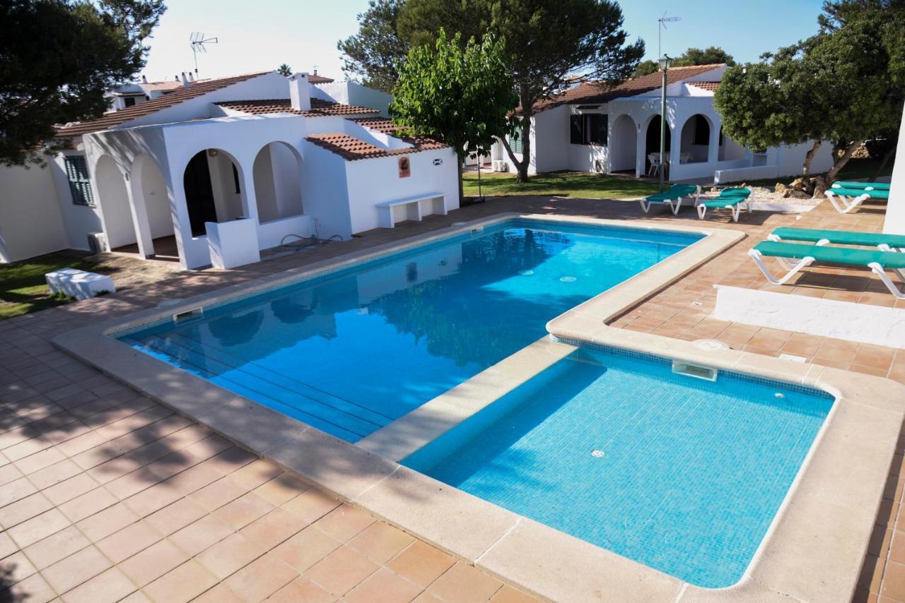 Villas Las Alondras Cala'n Forcat Exterior foto
